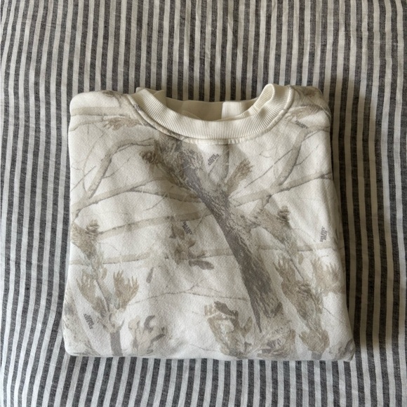 Dairy Boy Woodland Camo Sweatshirt - S - Picture 2 of 4